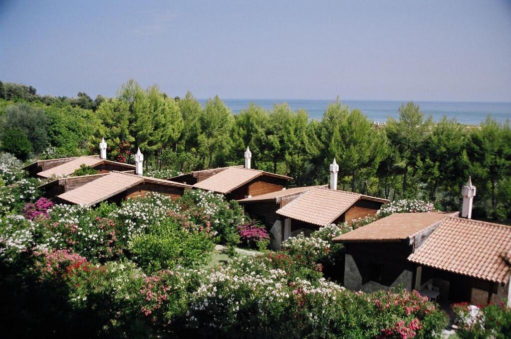 Tenuta Molino Di Mare- Ecoresort Con Villini Rodi Garganico Room photo